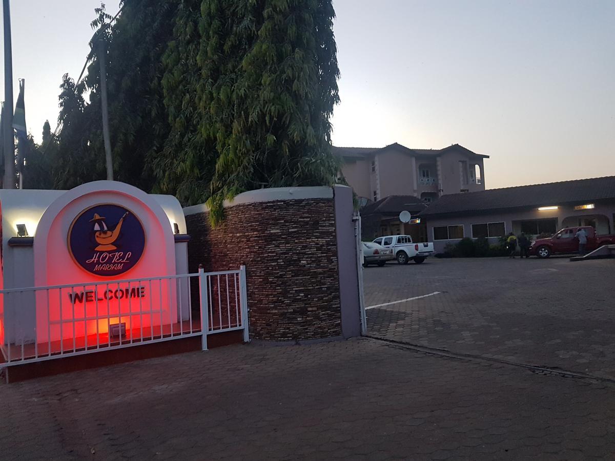Mariam Hotel Tamale Bagian luar foto